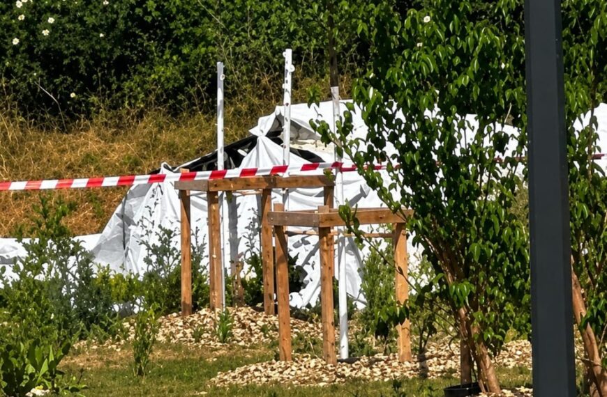 Enorme tragedie: vliegtuig met parachutespringers neergestort