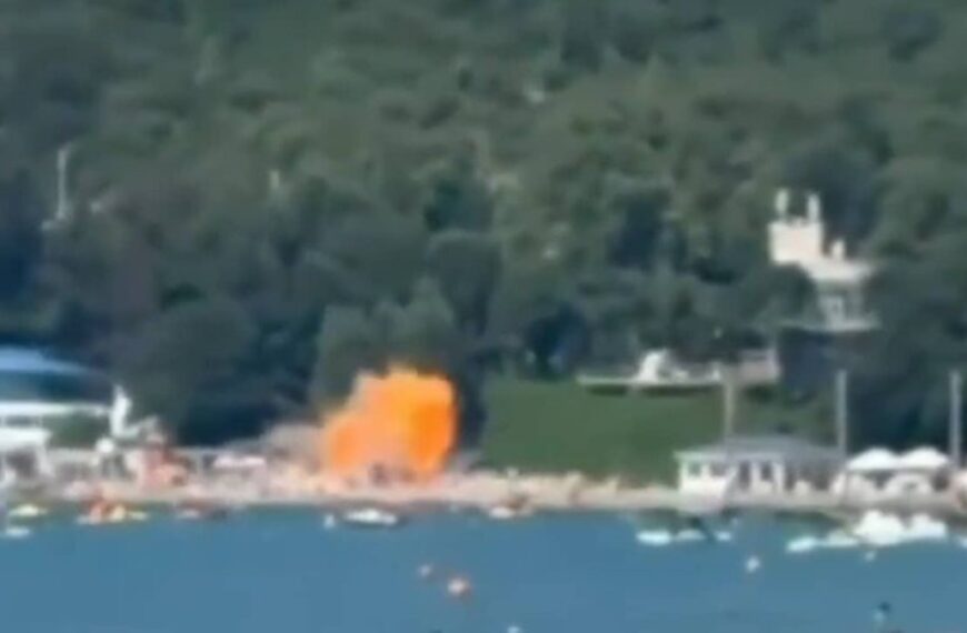 Drama op bomvol strand: droneaanval eist levens van meerdere mensen