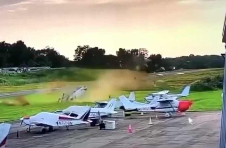 Vreselijk drama tijdens oefenvlucht: vliegtuig botst op politiehelikopter