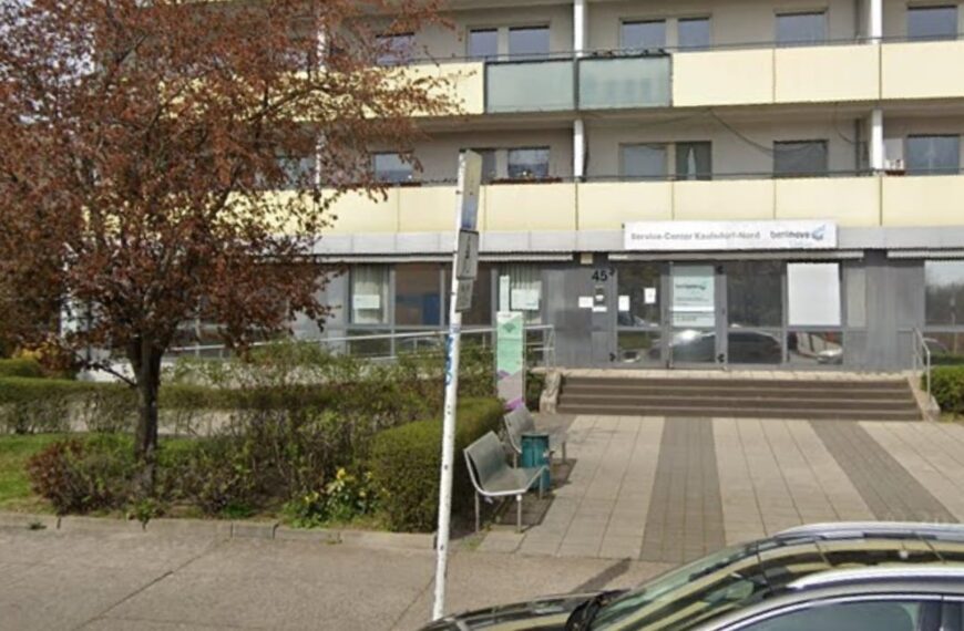 Advocate (46) neergestoken door vrouwelijke cli&euml;nt: toestand levensbedreigend