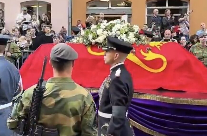 Grote schrik tijdens uitvaart koning Harald: tientallen militairen onwel