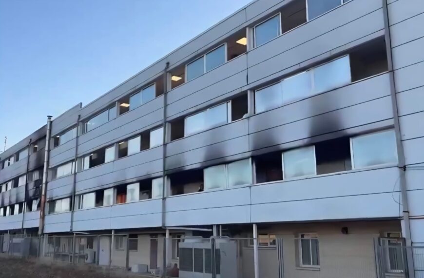 Grote brand in verzorgingstehuis: &eacute;&eacute;n dode en tientallen mensen gewond
