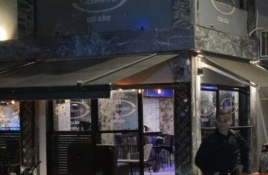 Schutters openen vuur op caf&eacute; vol mensen: meisje van 10 raakt gewond